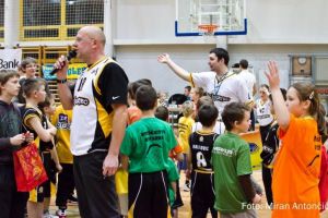 Božičkova košarka (23.12.2012)