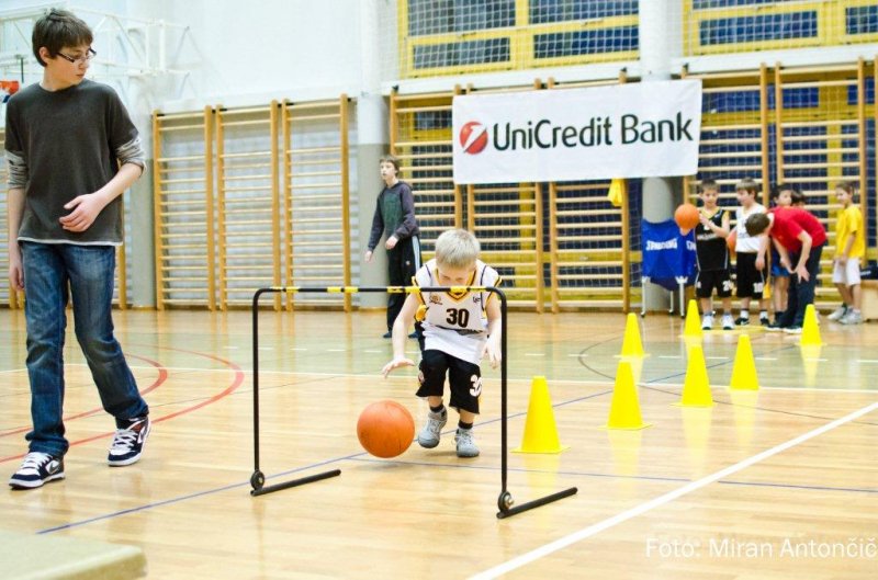Božičkova košarka (januar 2012) - Logatec