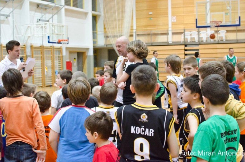 Božičkova košarka (januar 2012) - Logatec