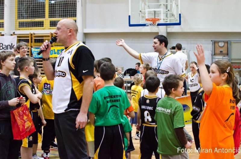 Božičkova košarka (januar 2012) - Logatec